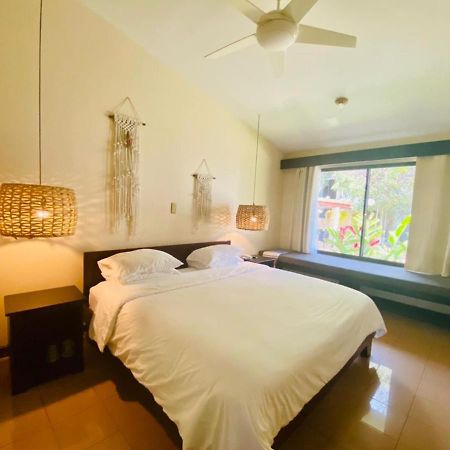 Hotel Mango Airport Río Segundo Eksteriør bilde