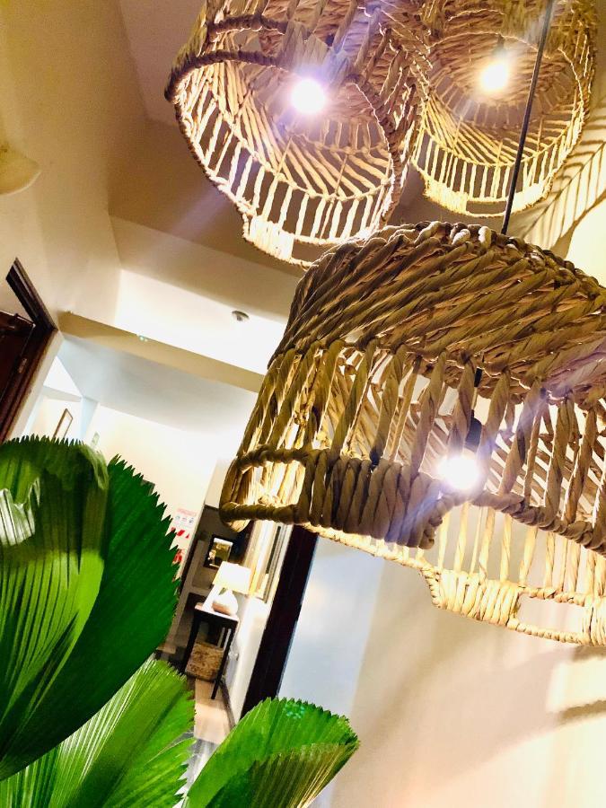 Hotel Mango Airport Río Segundo Eksteriør bilde
